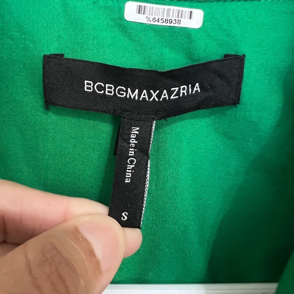 BCBGMaxAzria Vibrant Green Button Down Shirt size S - Picture 5 of 12